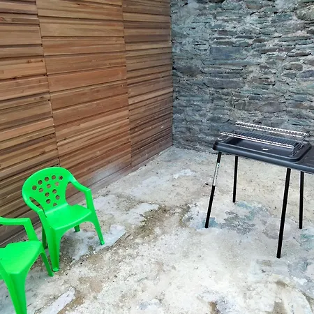 Maison Avec Jardin 아파트 *